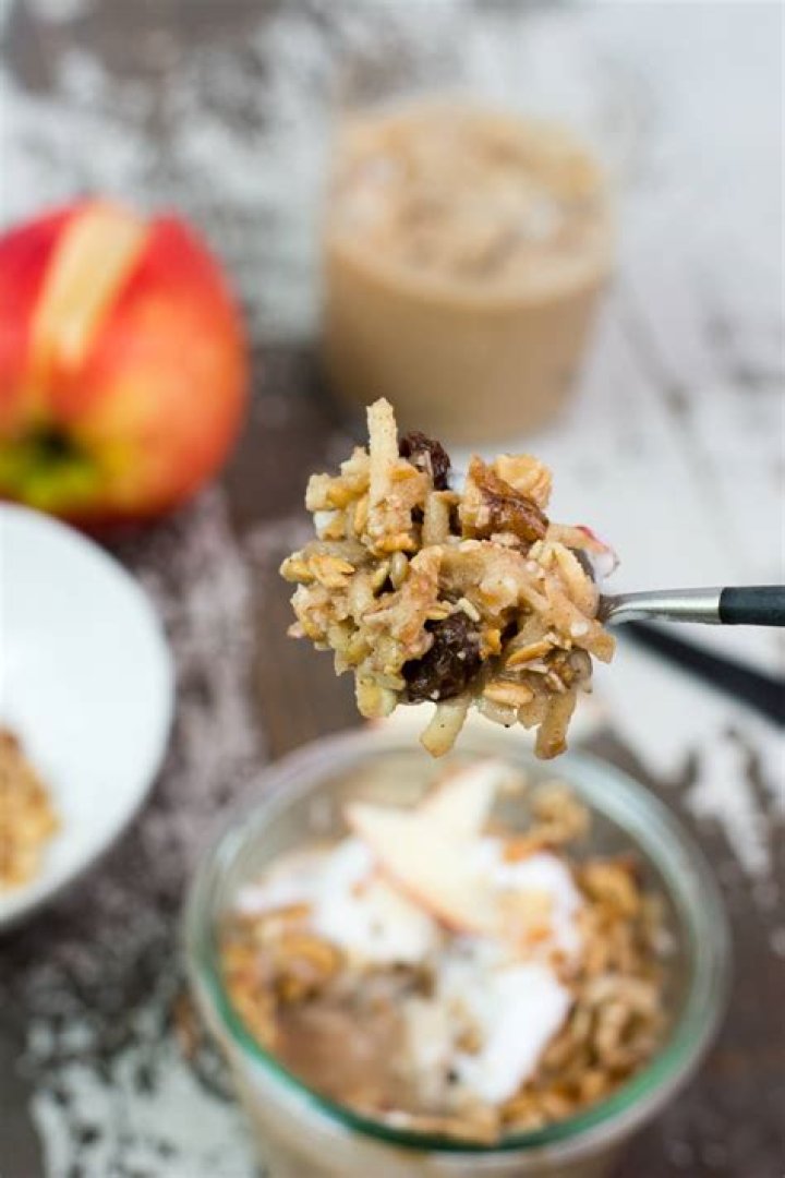 Can apple crisp sit out overnight