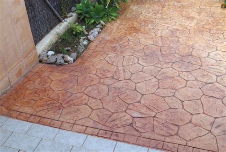 Can you stain a concrete patio