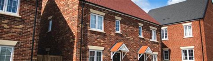 Do burglars break in at night