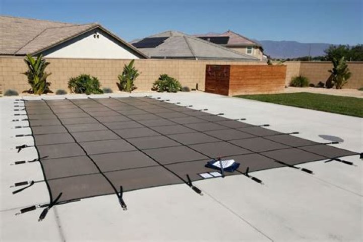 Do insulated pool covers work