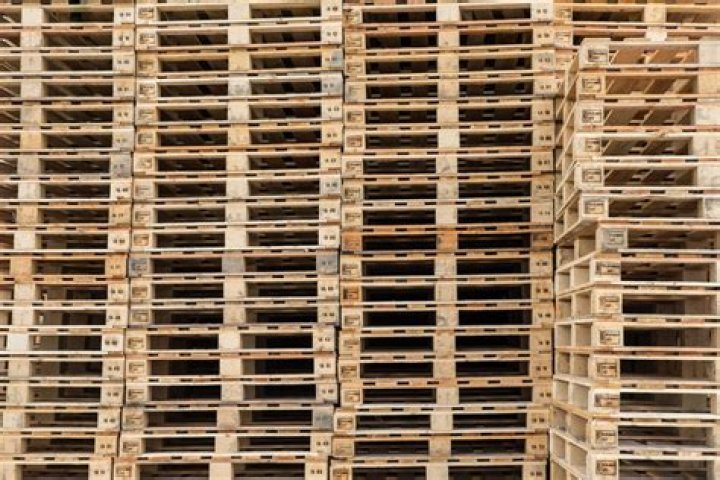 Does Home Depot give free pallets