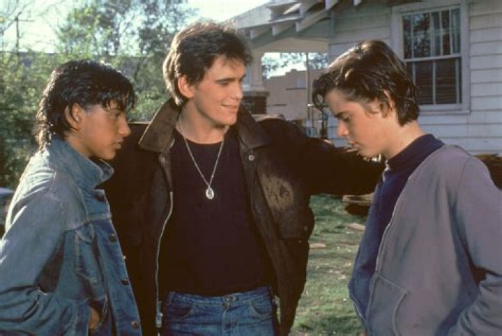 Does Johnny live in the outsiders