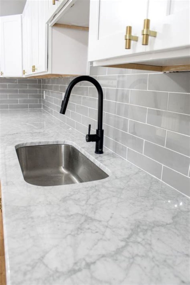 Does marble tile backsplash stain