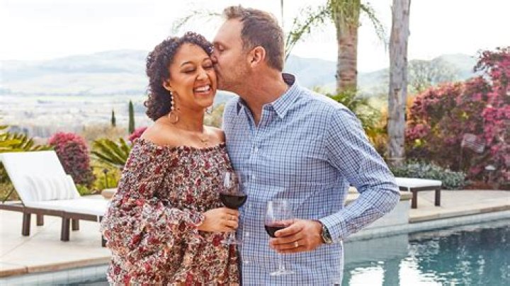 Does Tamera Mowry have a vineyard