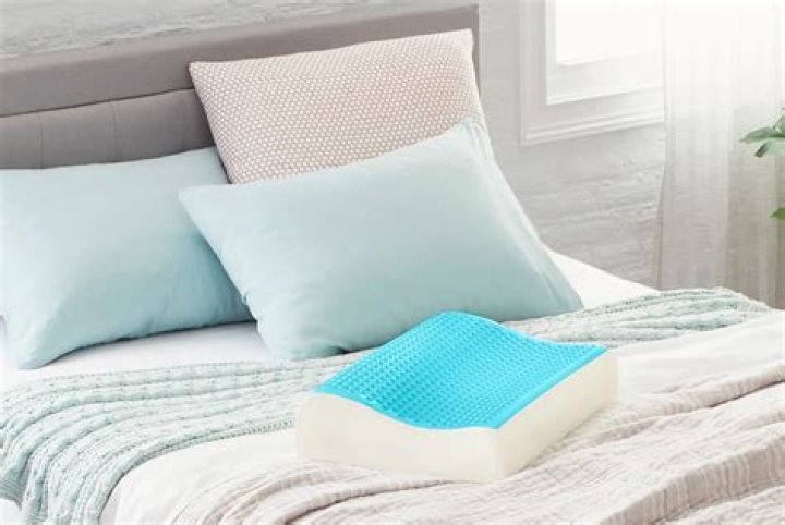 How do you make a foam pillow