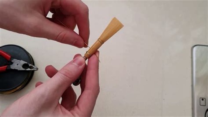 How do you make a reed stylus