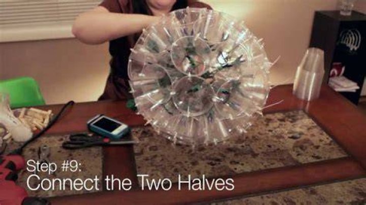 How do you make a Sparkleball