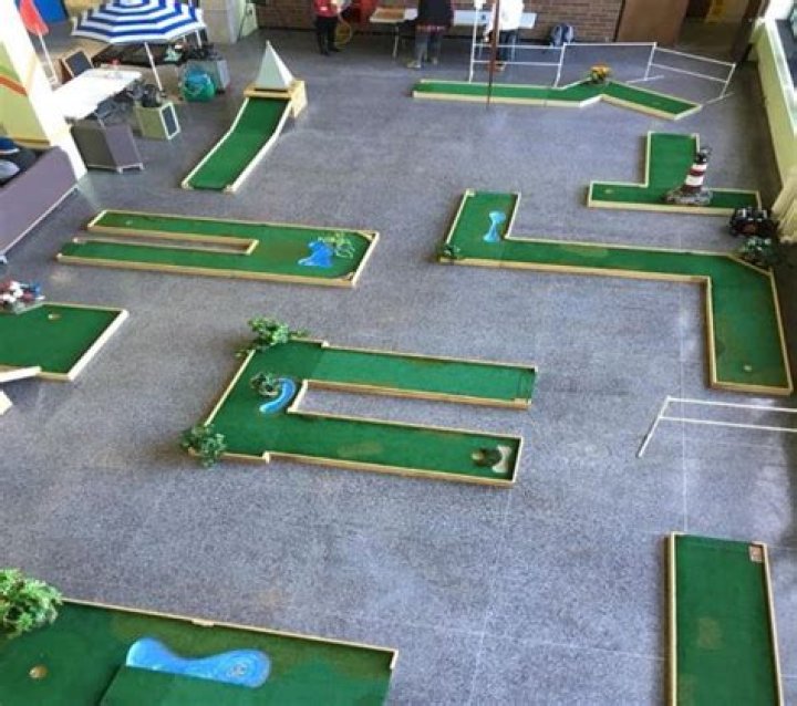 How do you make mini golf fun
