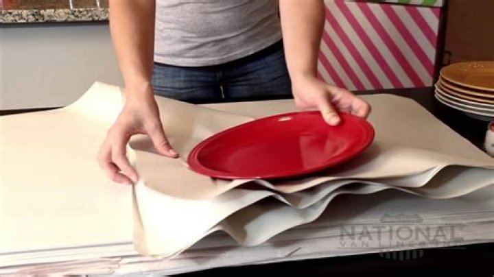 How do you pack dinner plates
