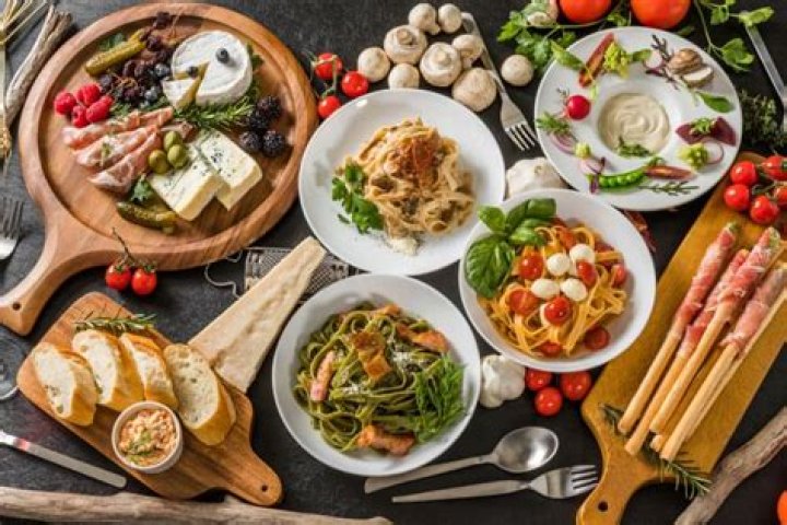 What do Italians typically eat
