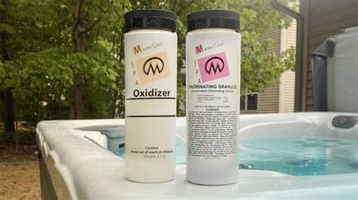 What does oxidizer do for hot tub