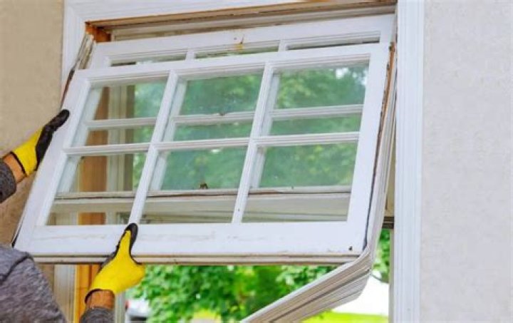 What is a builder grade window