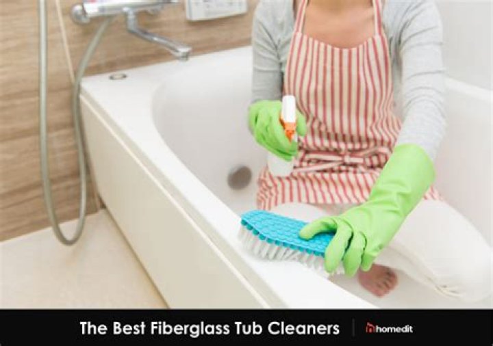 What is the best cleaner for a bathtub