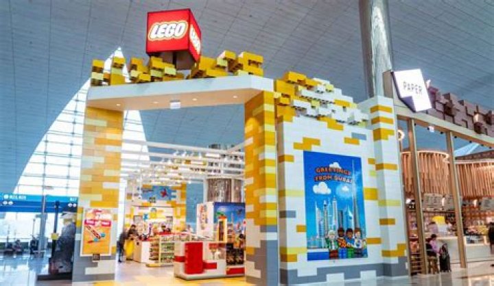 What is the biggest Lego store