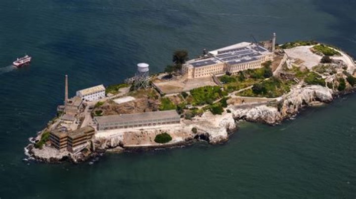 What president shut down Alcatraz