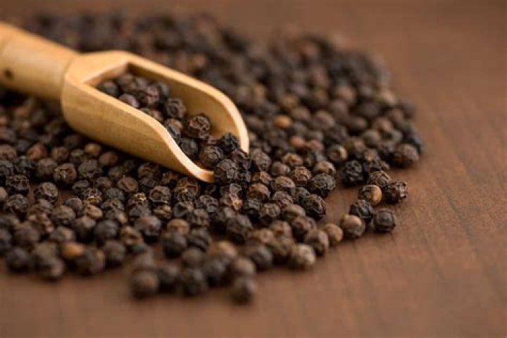 Will black pepper keep mice away